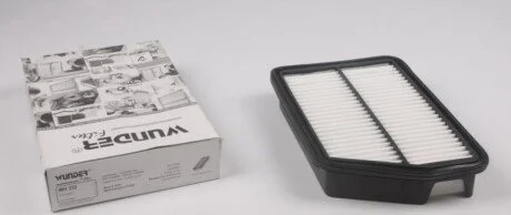 Фільтр повітряний Chevrolet Rezzo 1.6/2.0i 00- (opt-om) WUNDER FILTER WH 352