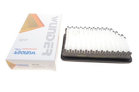 Фільтр повітряний Hyundai Accent 1.4/1.6 10-/Kia Rio III 1.1-1.6 11- UA63 WUNDER FILTER WH 982
