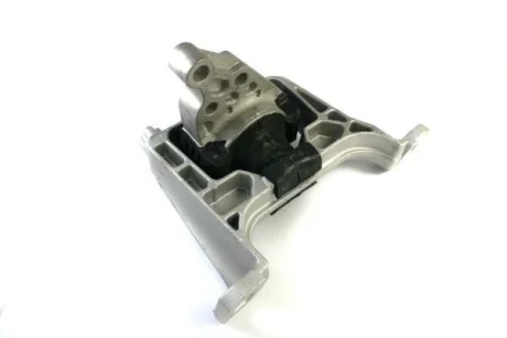 Подушка двигуна задн прав, гумово-металев. MAZDA 3 1.3-2.3 10.03-06.09 YAMATO I53041YMT