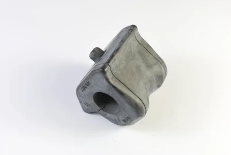 Подушка стабілізатора передн прав TOYOTA RAV 4 III, RAV 4 IV 2.0-3.5 11.05-09.19 YAMATO J72088YMT