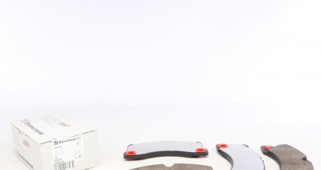 Колодки гальмівні дискові ПЕРЕДН СЕРИЯ RD:Z PORSCHE CAYENNE 3.0-4.8 2010-,PANAMERA 3.6 4.8 09-;VW -ua ZIMMERMANN 24553.960.1